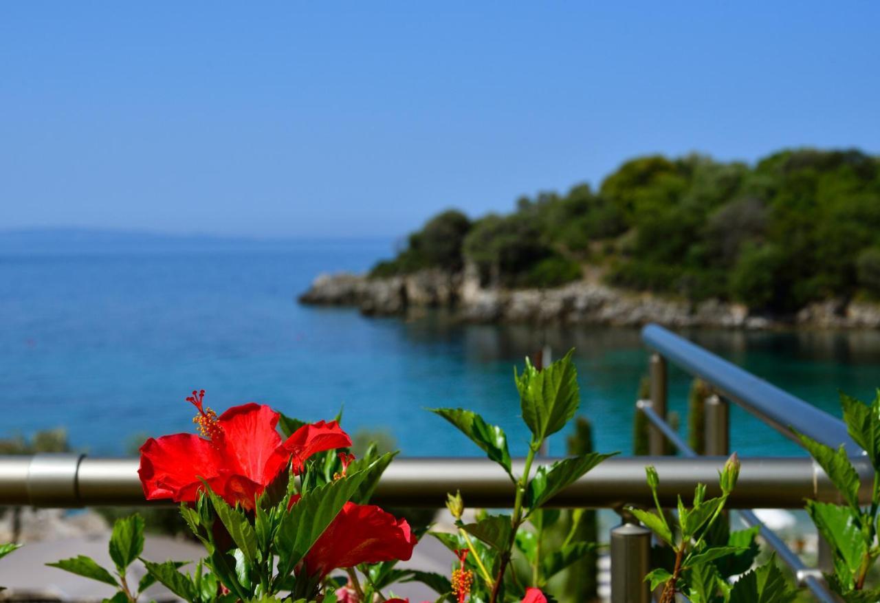 Prima Vista Beachfront Boutique Hotel Syvota Exterior photo